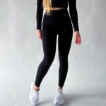 Ribbed Seamless Leggings - black